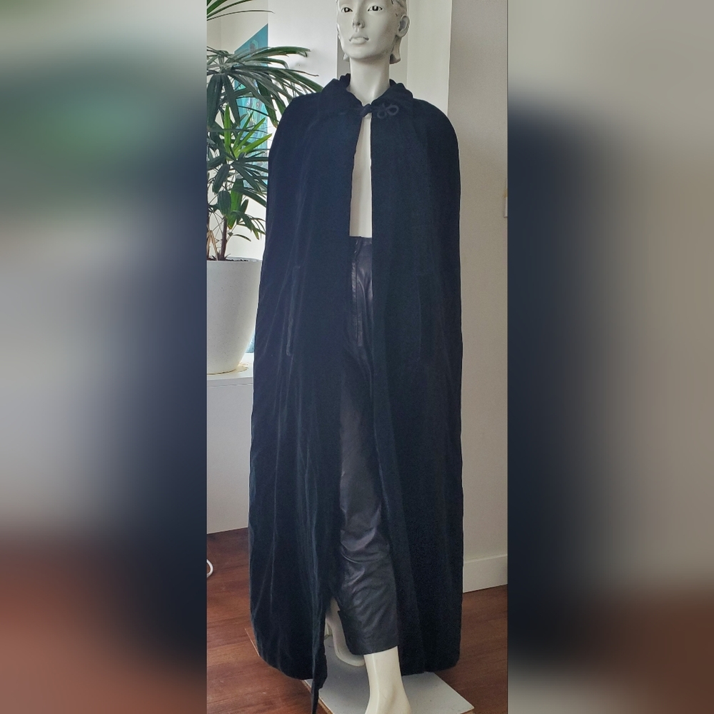 Vintage Rare Black Velvet Cape by QUAD